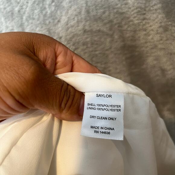 SAYLOR Pyper White Fringe Sequins Set Size Large Bridal Bachelorette New - Picture 12 of 12